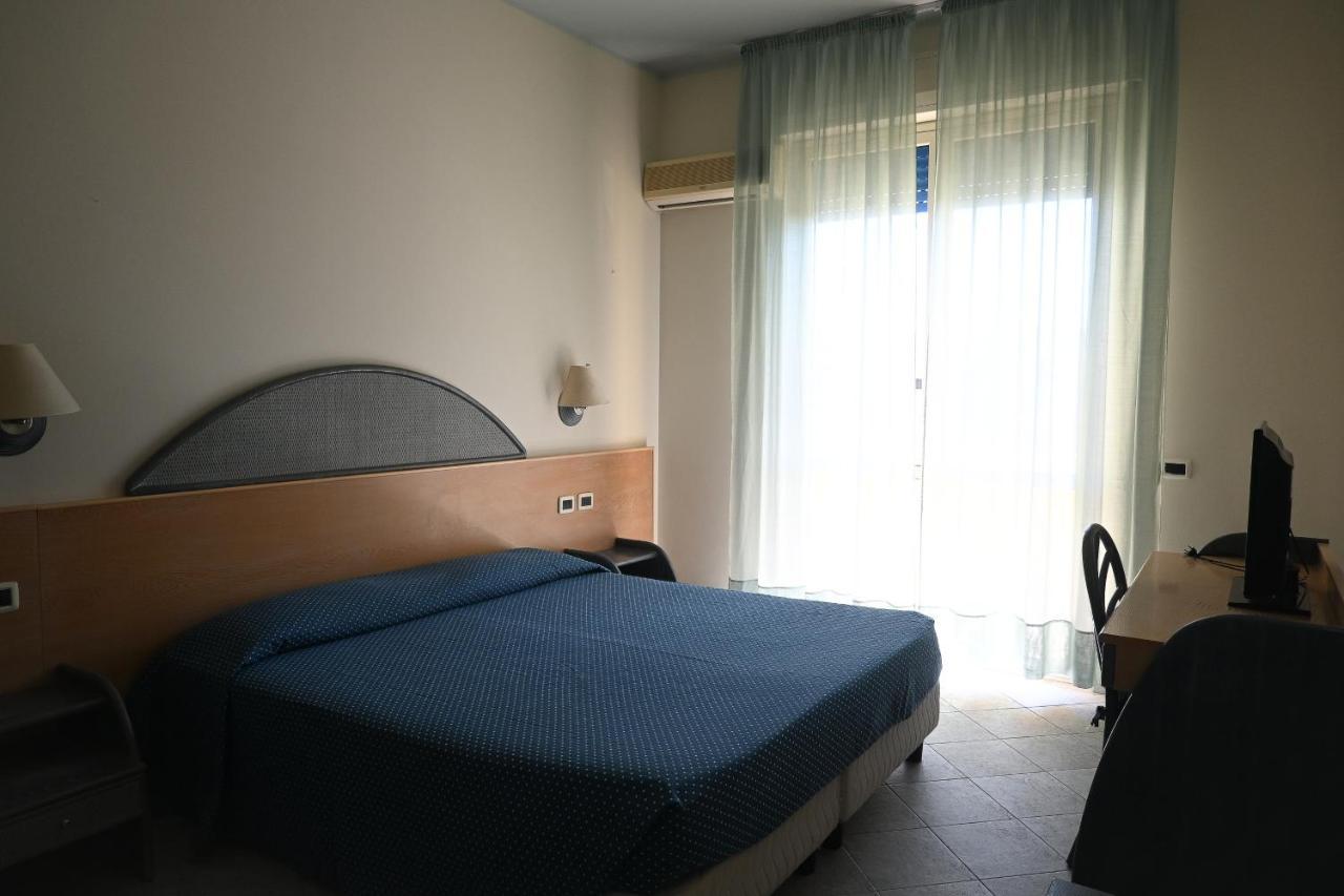 Hotel Baia Turchese Lampedusa Bagian luar foto