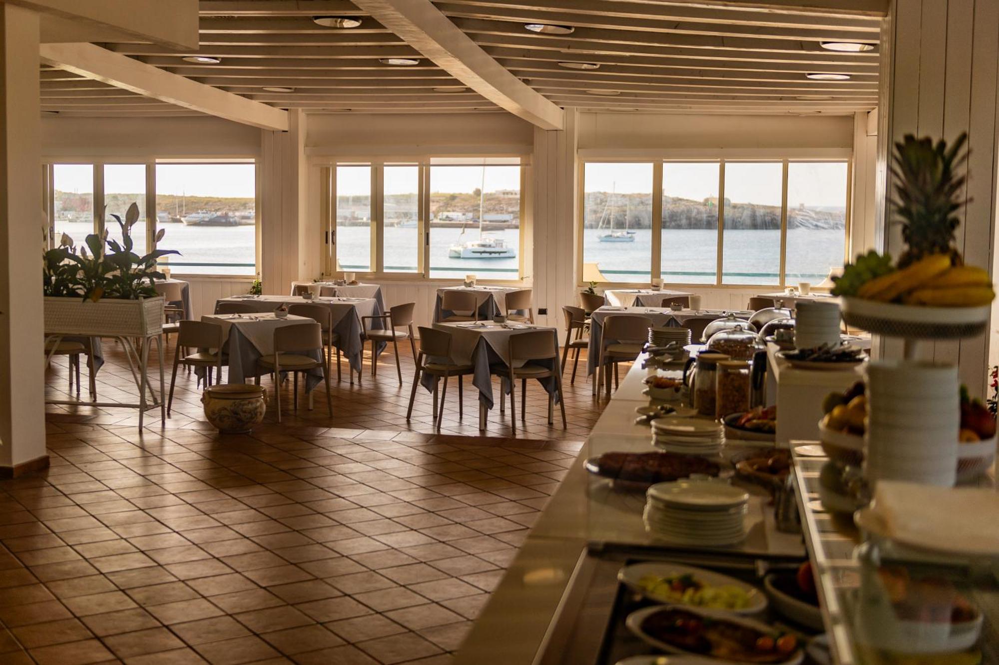 Hotel Baia Turchese Lampedusa Bagian luar foto